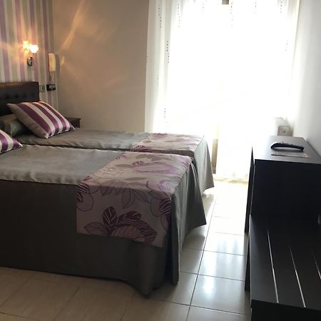 Hostal Sainz Рианьо Экстерьер фото