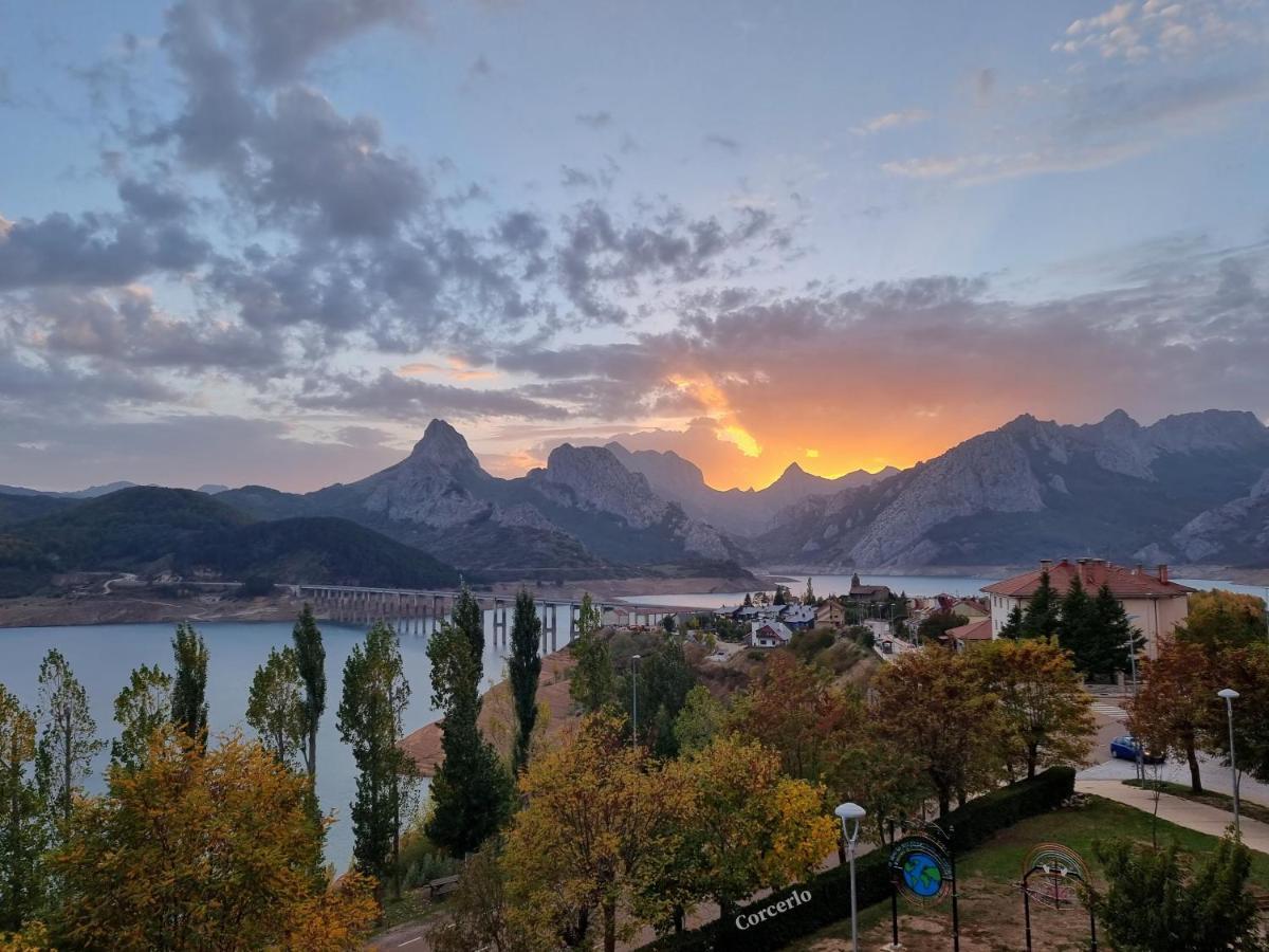 Hostal Sainz Рианьо Экстерьер фото