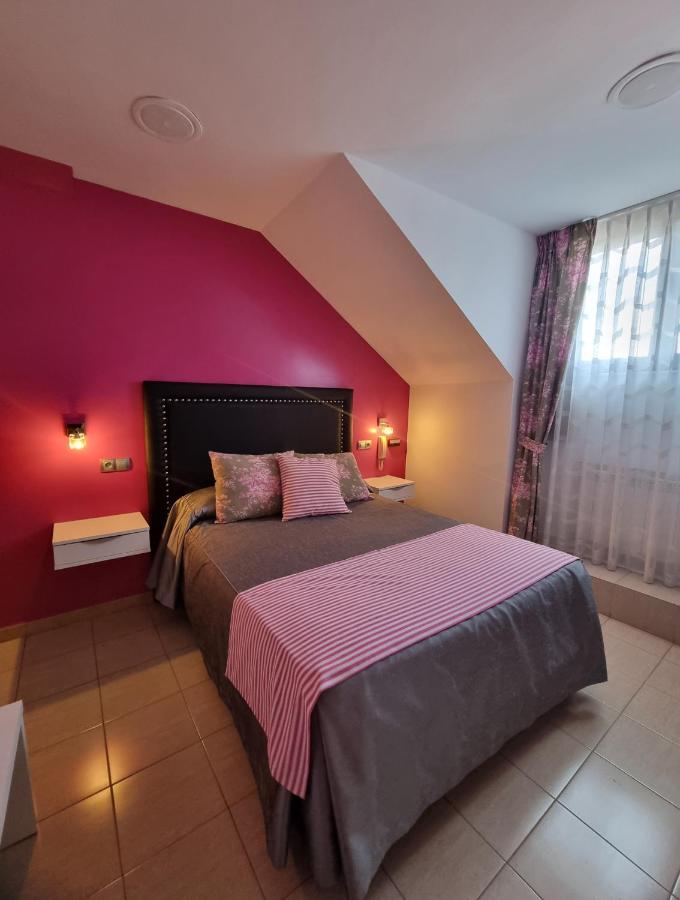 Hostal Sainz Рианьо Экстерьер фото
