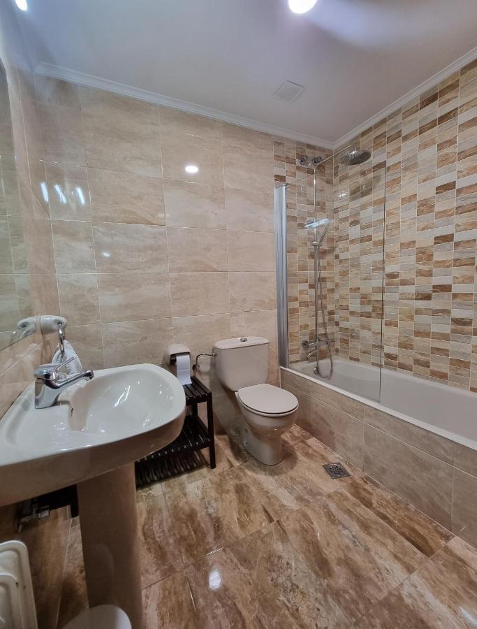 Hostal Sainz Рианьо Экстерьер фото