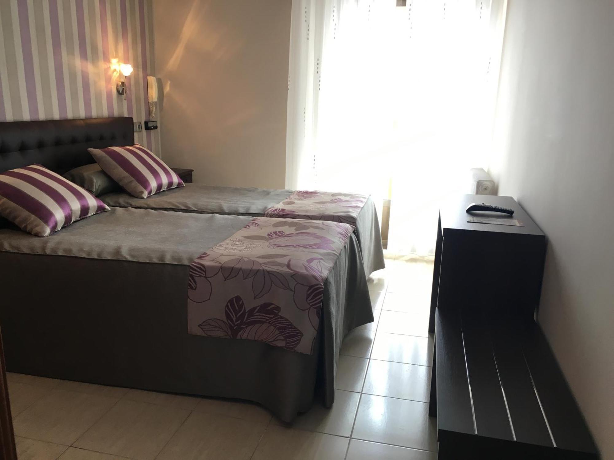 Hostal Sainz Рианьо Экстерьер фото